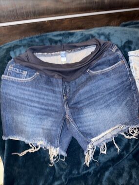 Old Navy Dark Blue Distressed Maternity Jean Shorts